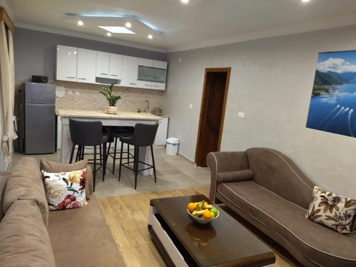 Apartment Ksenija Kotor Extérieur photo